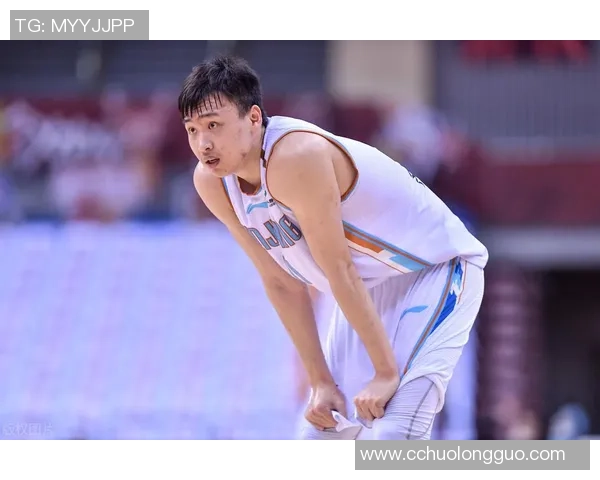 齐麟:从新星崛起到篮球场上的传奇之路与未来展望